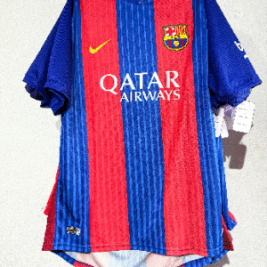 Barcelona  2016/2017 1° equipacion Messi Neymar